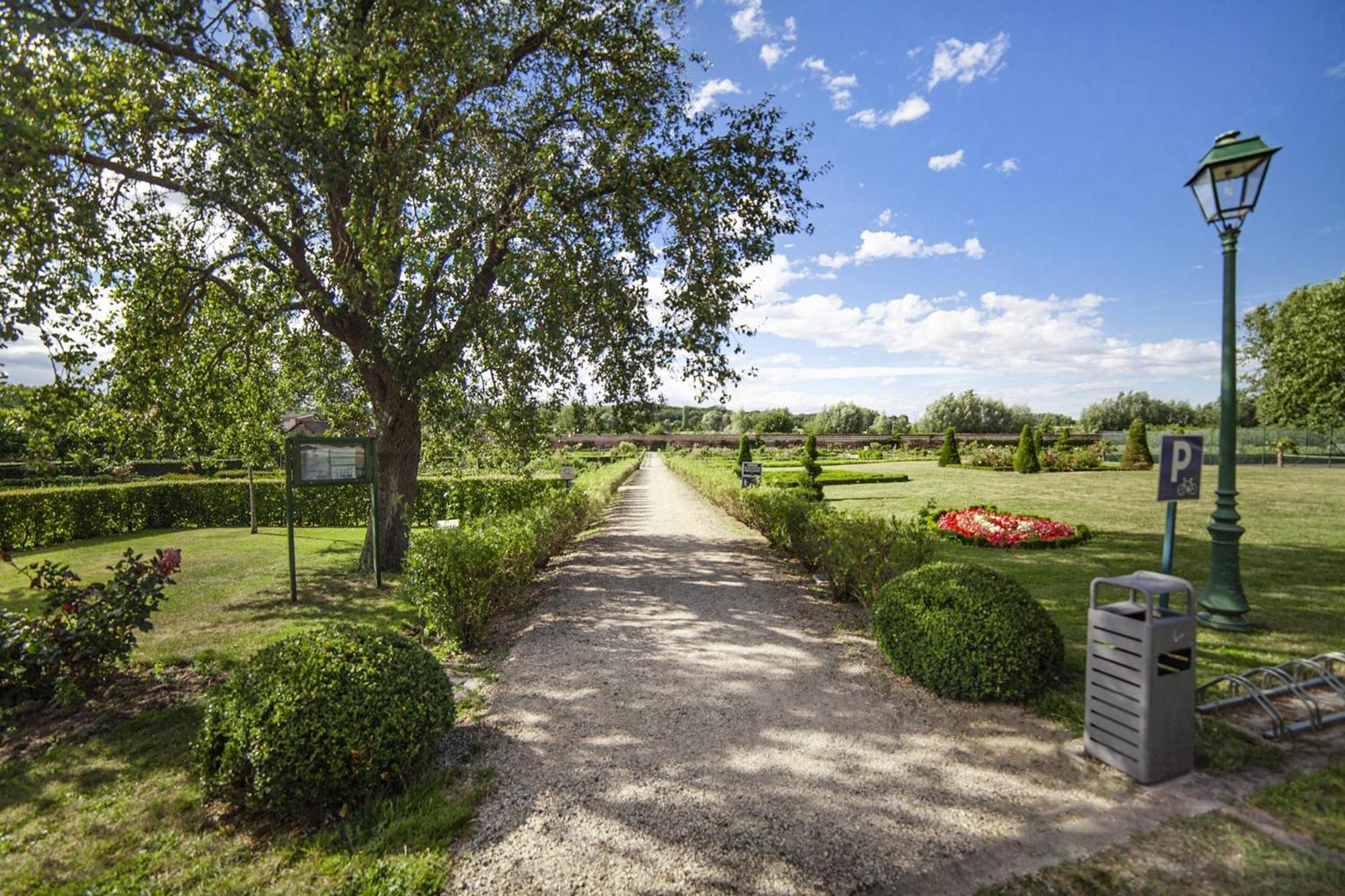Отель La Chartreuse Du Val Saint Esprit Гоне Экстерьер фото